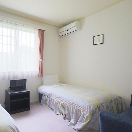 יאמאנאקאקו Mt Fuji B&B Pension Le Lagon מראה חיצוני תמונה